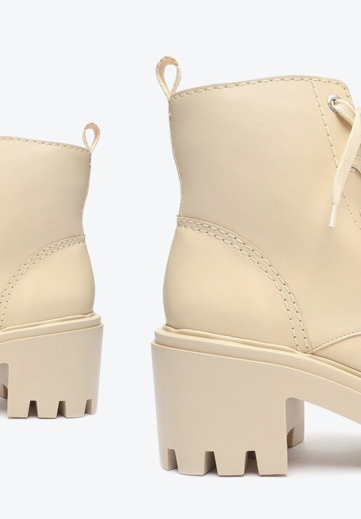 BOTA COTURNO BRANCA SCHUTZ SALTO MÉDIO COURO