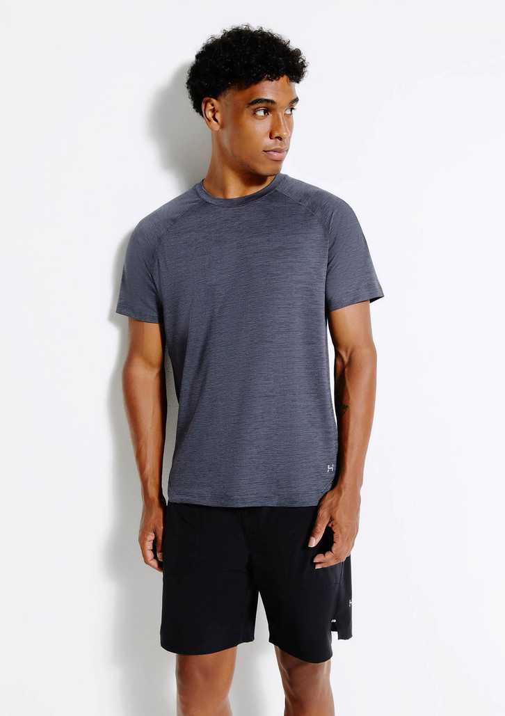 Camiseta Cinza Médio Hering Esportiva Texturizada Secagem Rápida