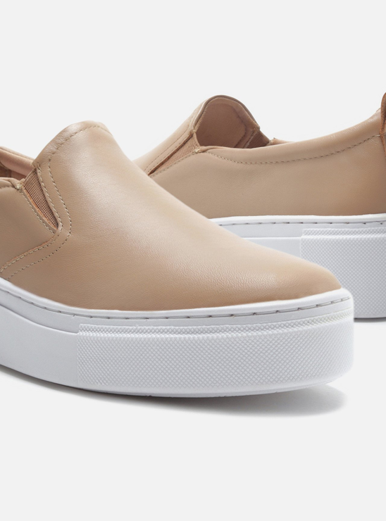 Tênis Slip On Flatform Arezzo Elástico Nude