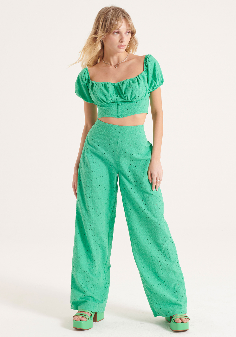 Blusa Verde My Favorite Things Cropped Ombro a Ombro | ZZ MALL