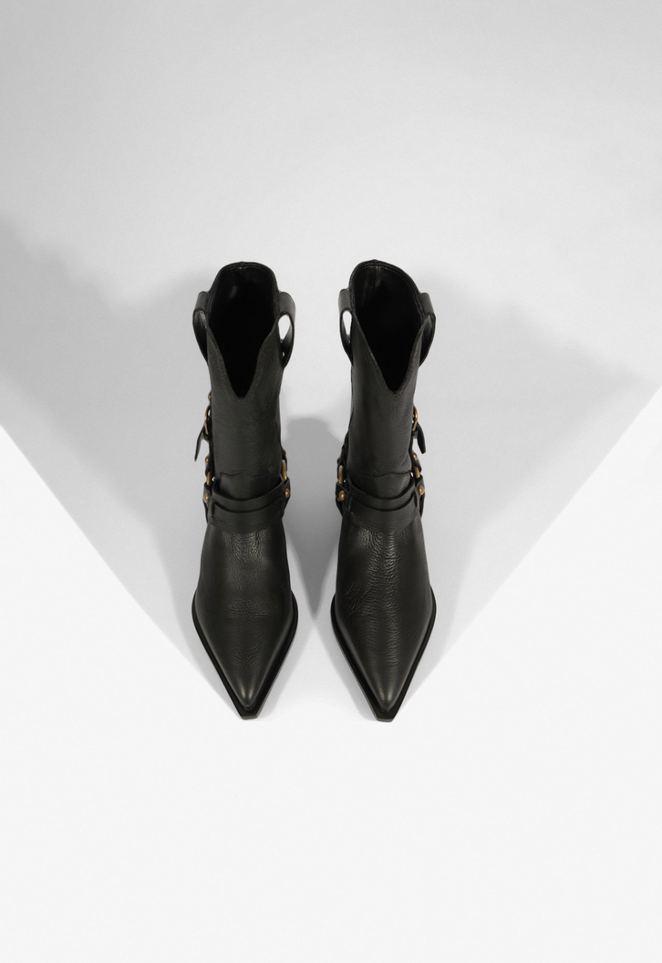 Bota Maine Buckle Couro Preta