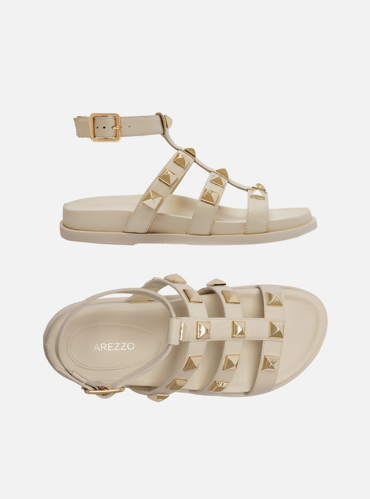 Sandália Papete Off-white Arezzo Couro Tachas