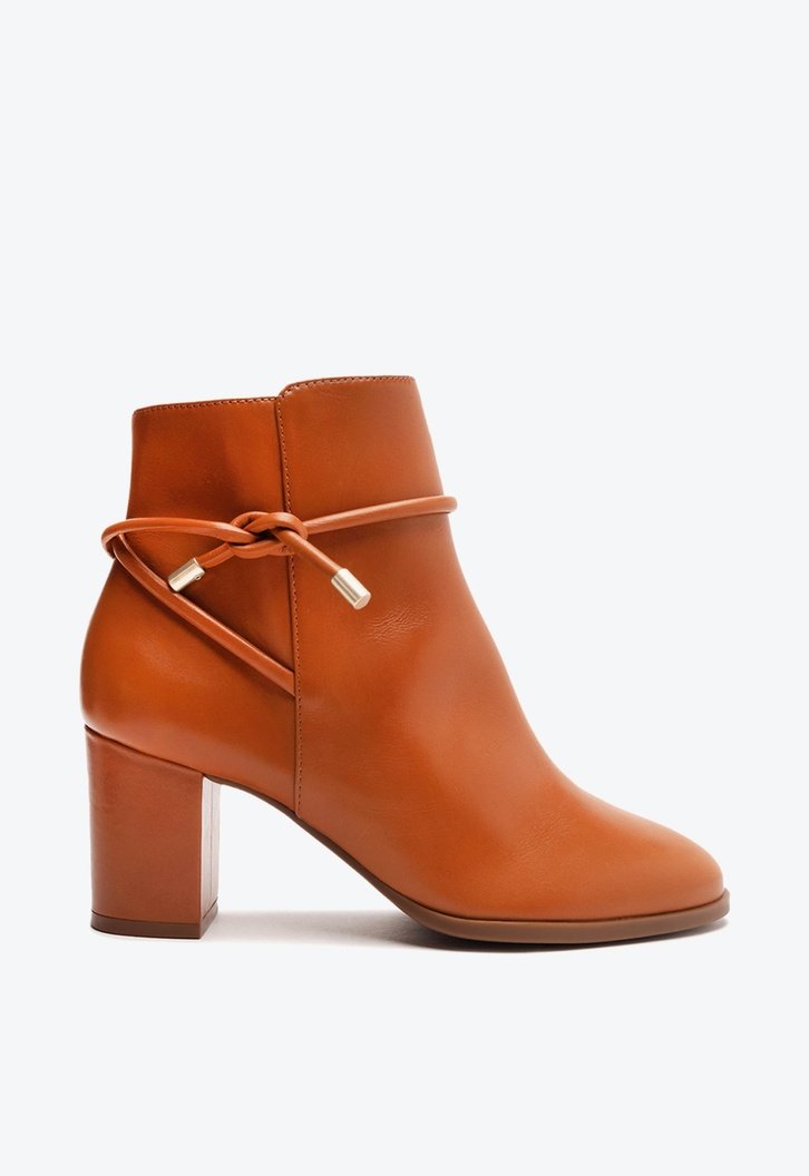 Bota arezzo sales cano curto marrom