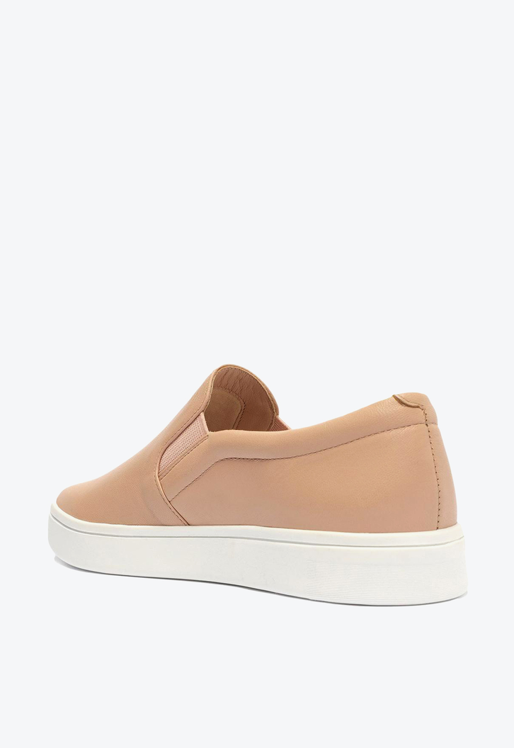 Tênis Slip On Rosa Arezzo Couro Básico