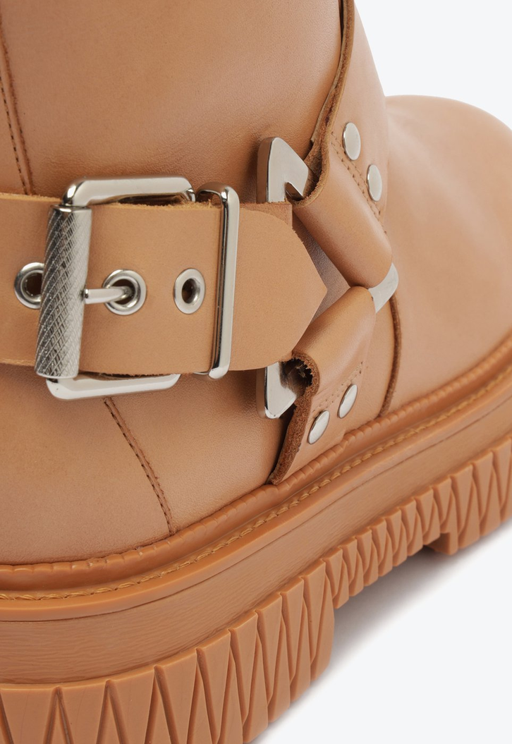 Bota Tratorada Cano Alto Couro Marrom