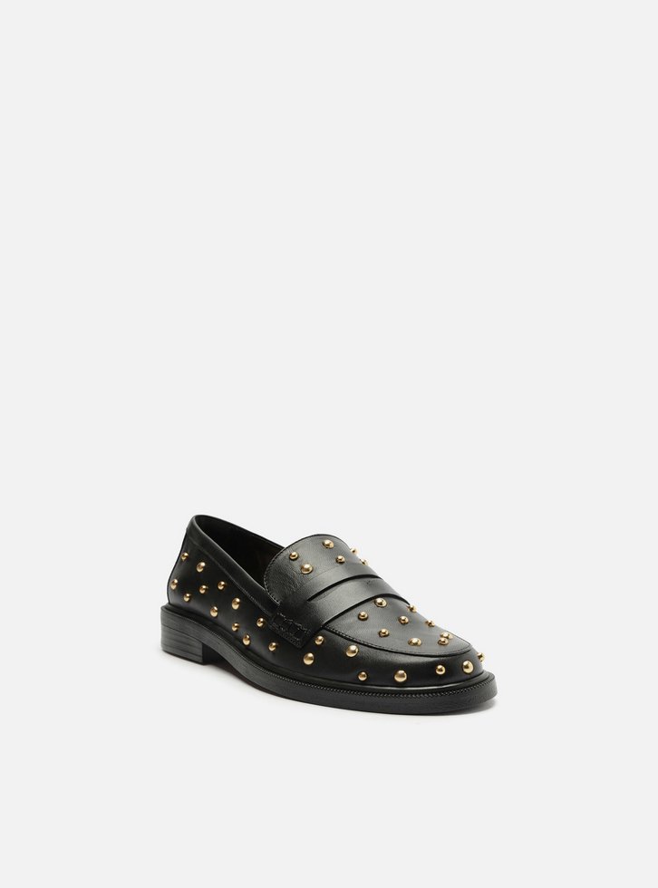Mocassim Preto Tachas