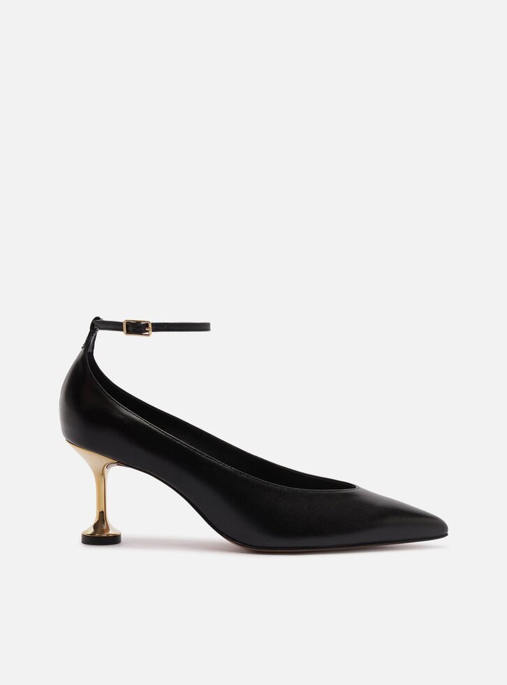 Scarpin Preto Couro Salto Taça Fivela