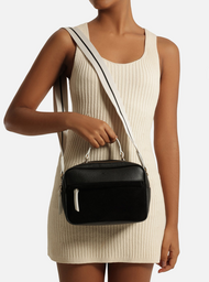 Bolsa Tiracolo Preta Prione Média Branca