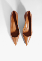 Scarpin Marrom Schutz Laura Mid Couro | ZZ MALL