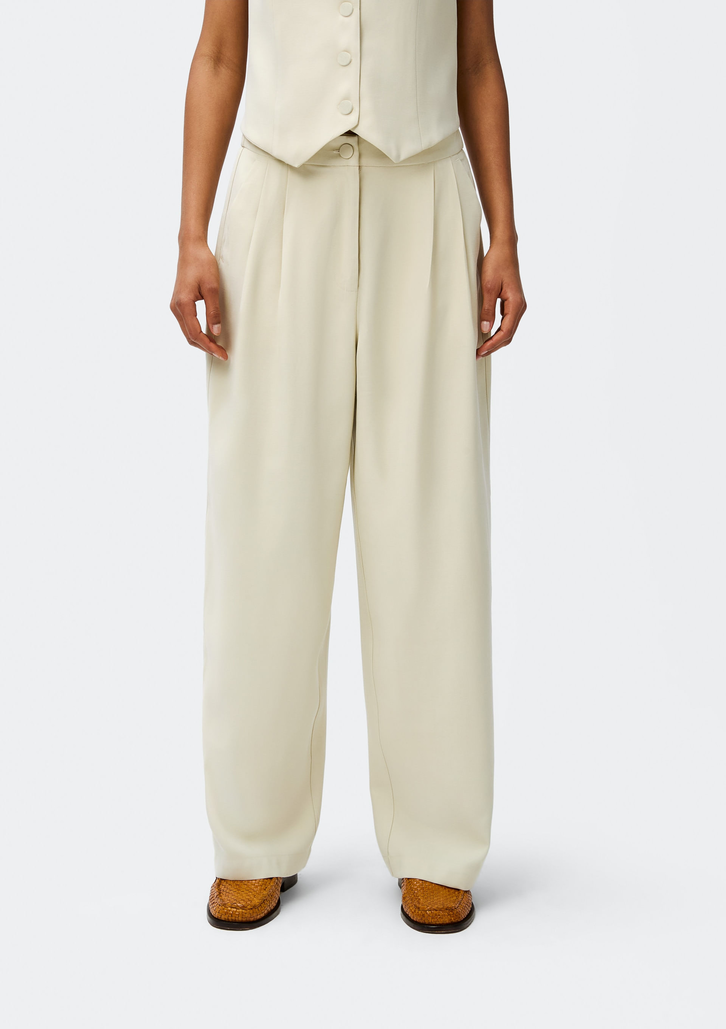 Calça Off White Hering Cintura Alta Em Alfaiataria