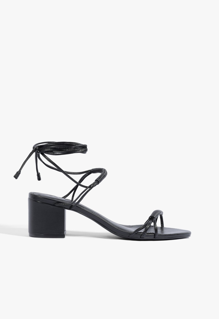 Sandália Block Heel Lace-Up Preta