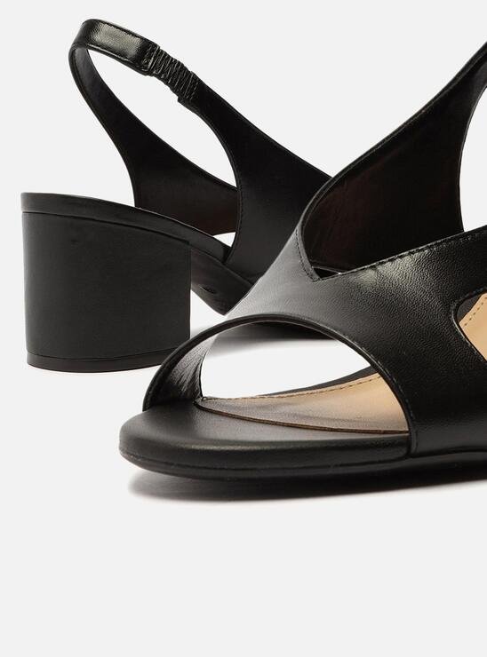 SANDÁLIA PRETA AREZZO COURO SALTO MÉDIO SLINGBACK
