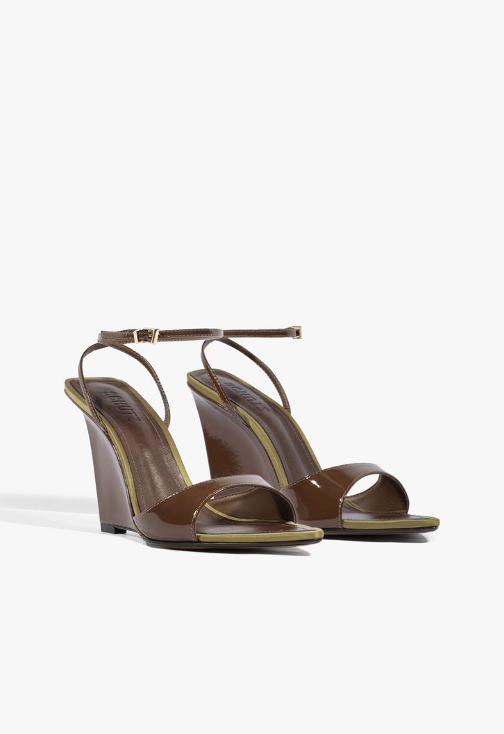 Sandália Anabela Elodie Verniz Marrom | ZZ MALL
