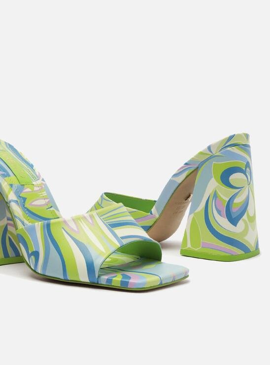 SANDÁLIA AZUL ESTAMPADA AREZZO SALTO ALTO BLOCO GIA
