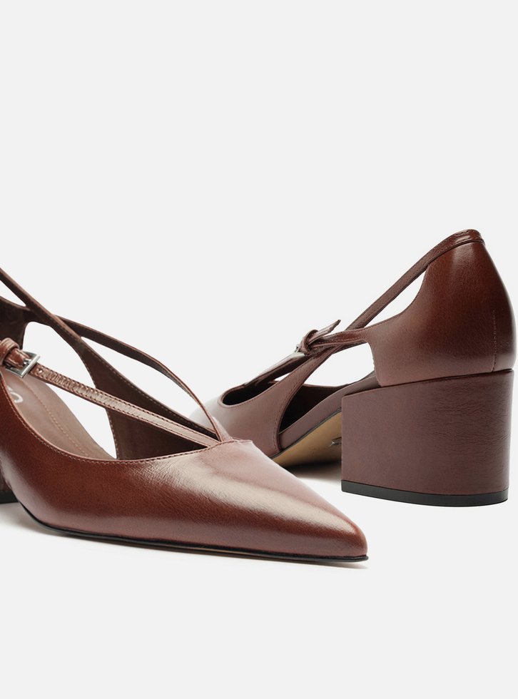 Scarpin Marrom Couro Bloco Semi Aberto Tiras