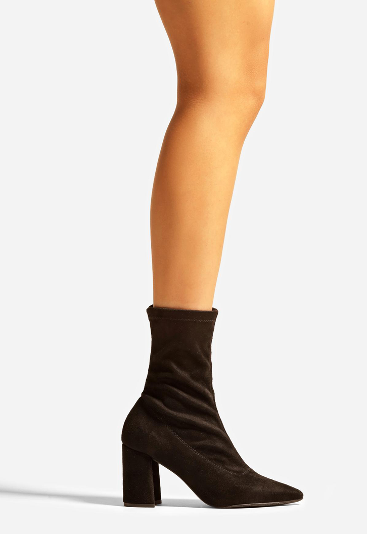 Skinny Boot Preta Arezzo Suede Bloco Bico Fino