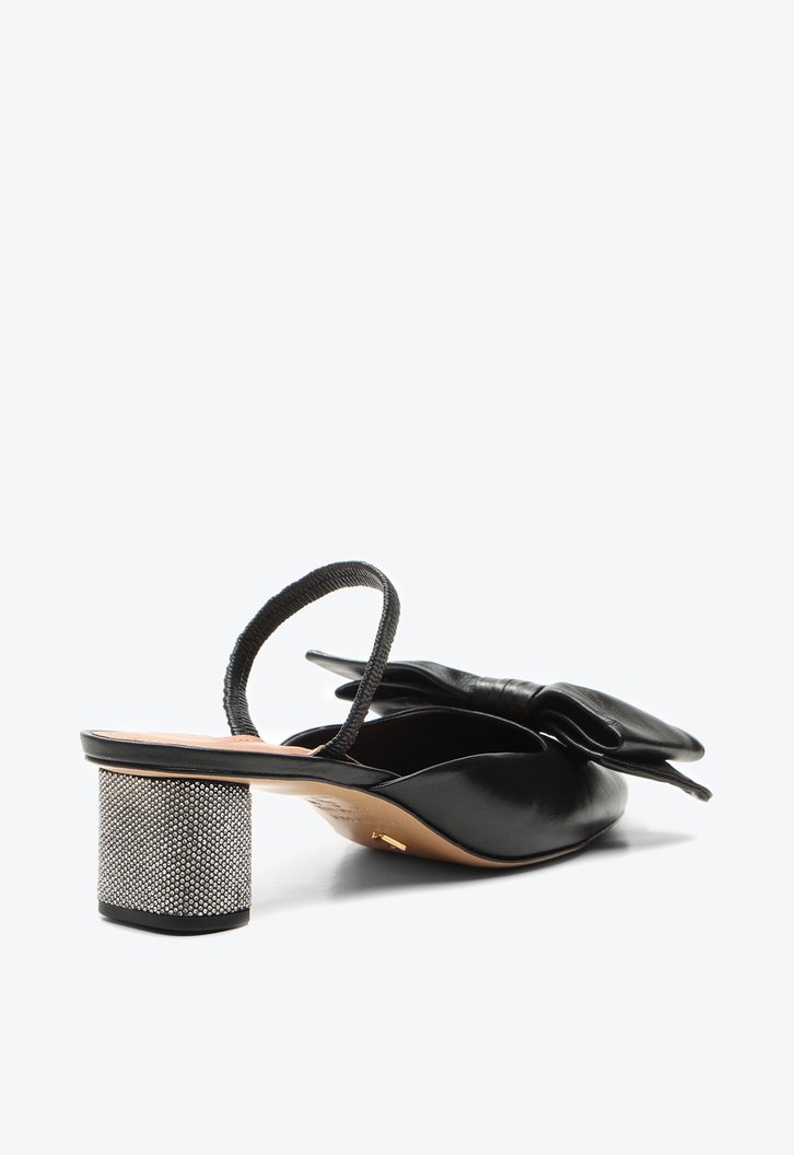 Mule Elyna Preto