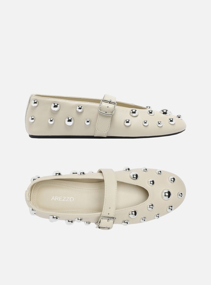 Sapatilha Boneca Branca Couro Studs