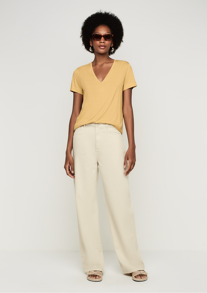 Blusa Amarela Dzarm Alongada Decote V Em Viscose