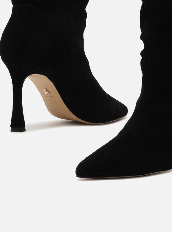 BOTA PRETA AREZZO CAMURCINA SLOUCHY SALTO FINO
