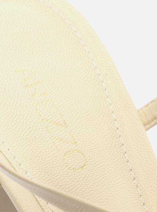 SANDÁLIA OFF-WHITE AREZZO BLOCO BICO QUADRADO TIRAS NÓ
