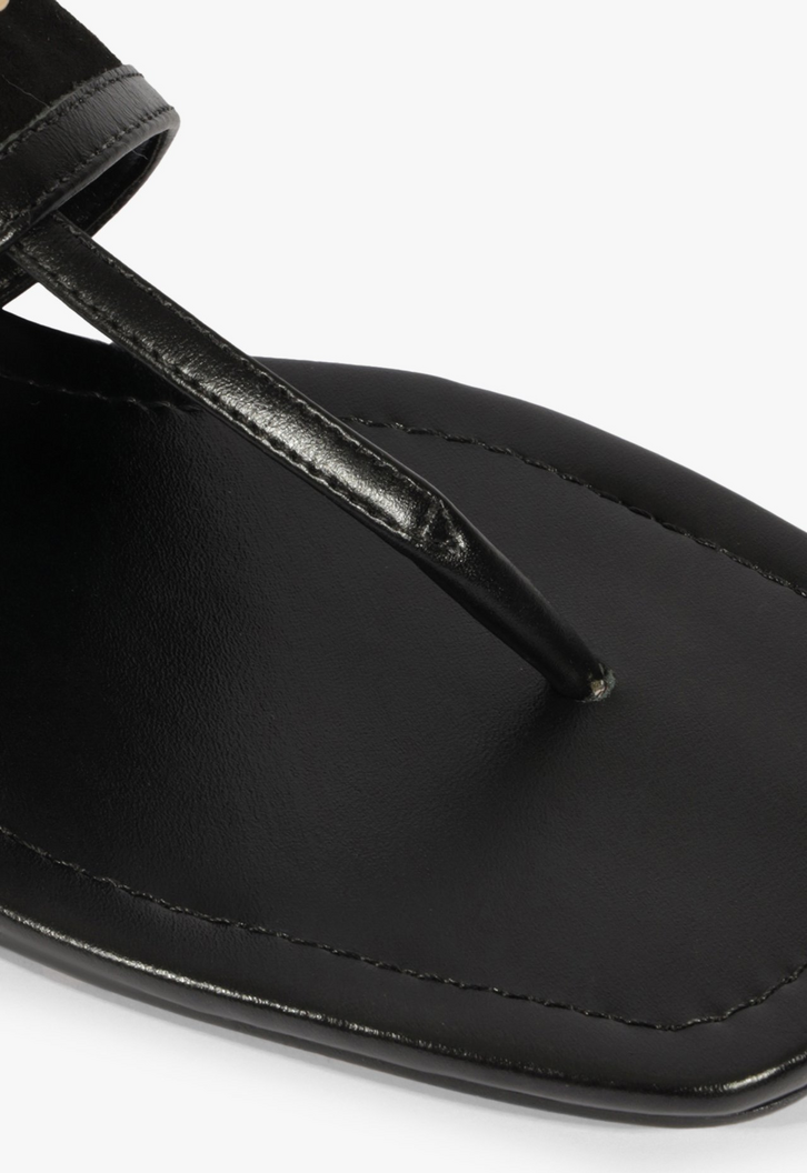 Sandália Rasteira Ornella Couro Preta