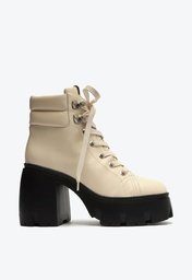 Bota Off-white Arezzo Couro Cano Curto Tratorada Harper