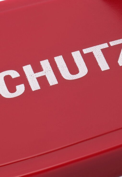 SANDÁLIA RASTEIRA VERMELHA SCHUTZ JELLYS TACHAS