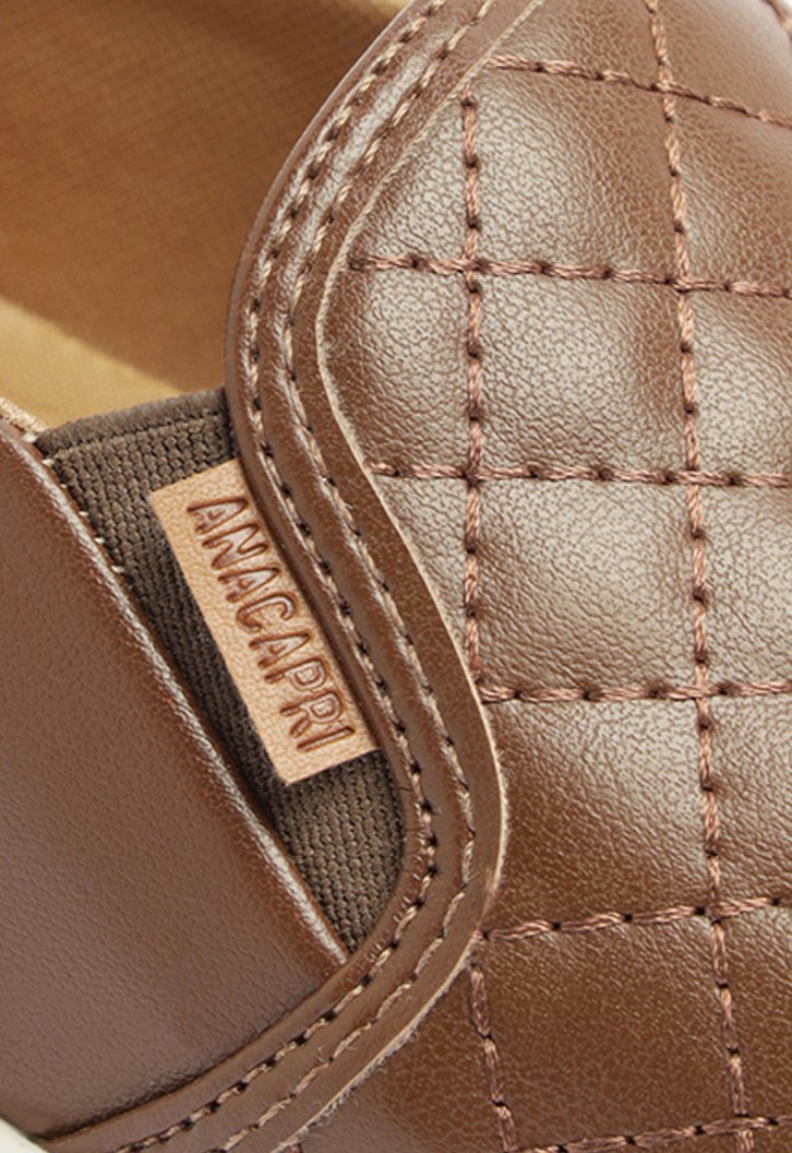Tênis Slip On Matelassê Marrom