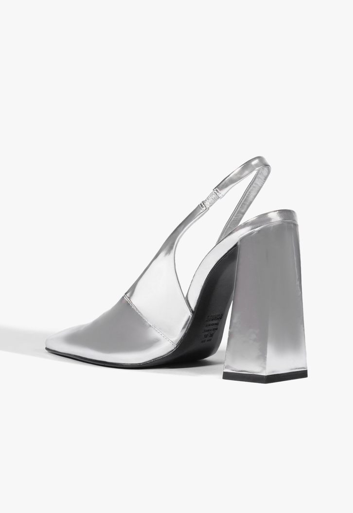 Slingback Couro Metalizado Prateado