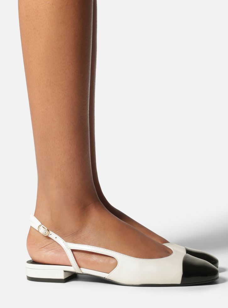 Sapatilha Branca Multimaterial Bico Redondo Slingback