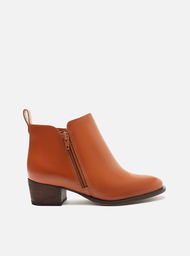 Bota Caramelo Arezzo Couro Cano Curto Salto Baixo