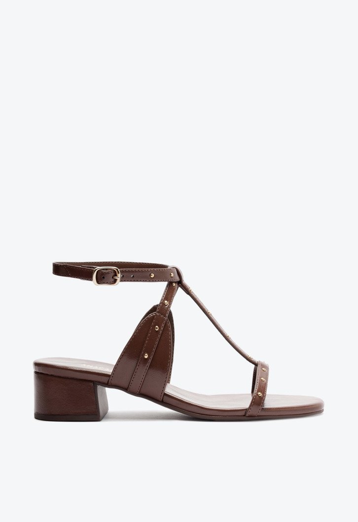 Sandália Salto Bloco Folk Tachas Marrom Coffee