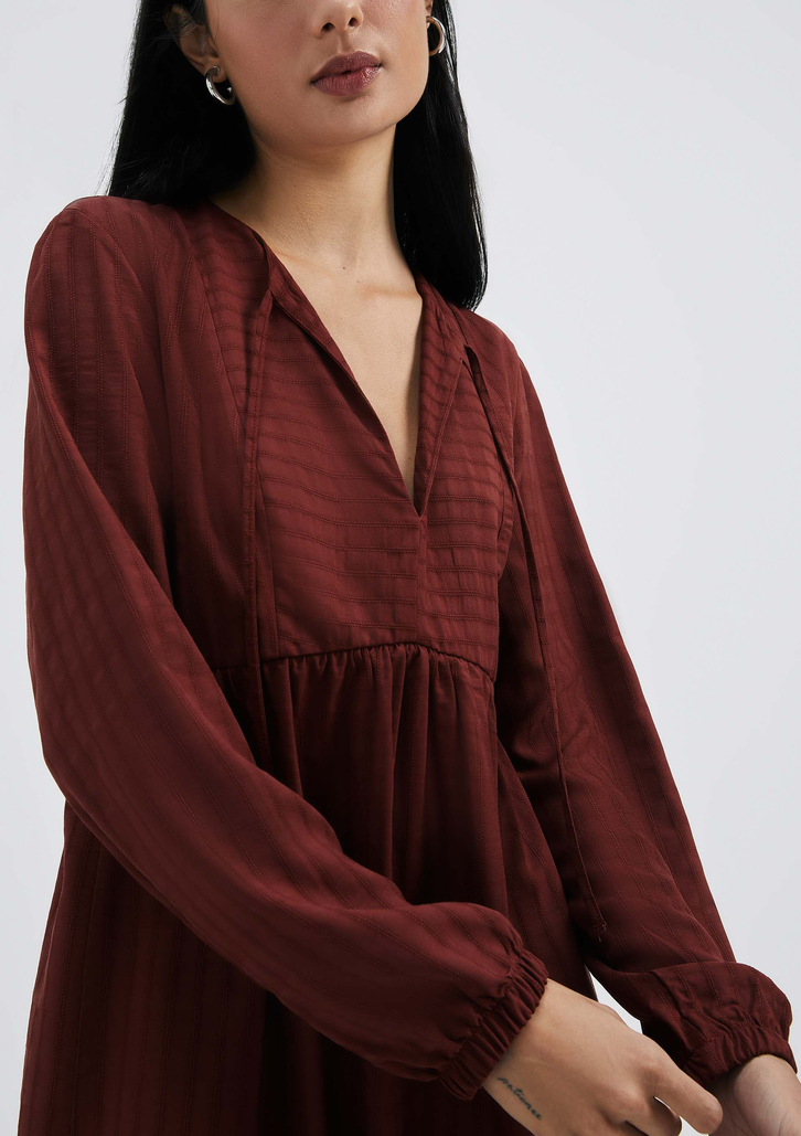 Vestido Vinho Hering Curto Evasê Manga Longa
