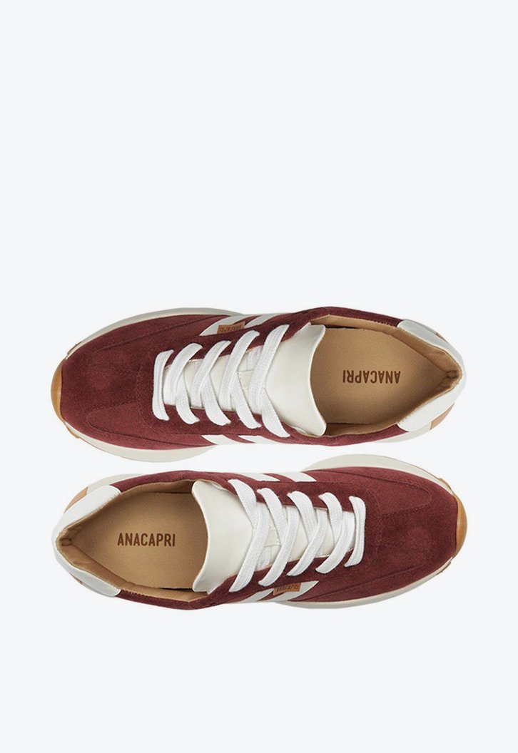 Tênis Roxo Sporty Detalhe Lateral