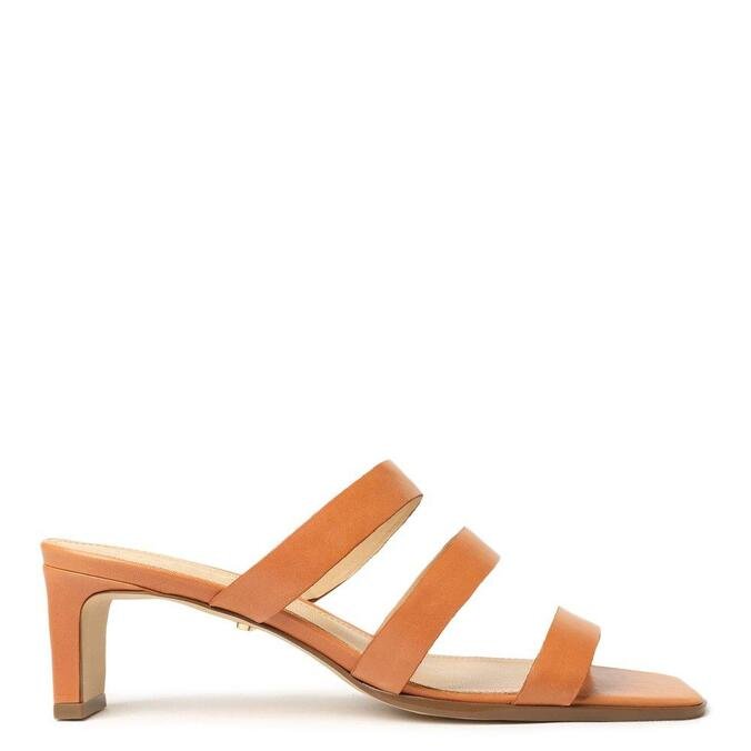 sandália arezzo salto baixo