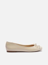 Sapatilha Off-white Arezzo Verniz Bico Redondo Básica