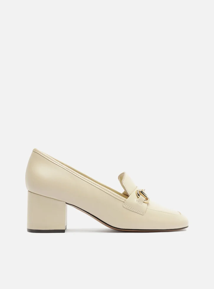 Loafer Off White Couro Salto Bloco Bridão