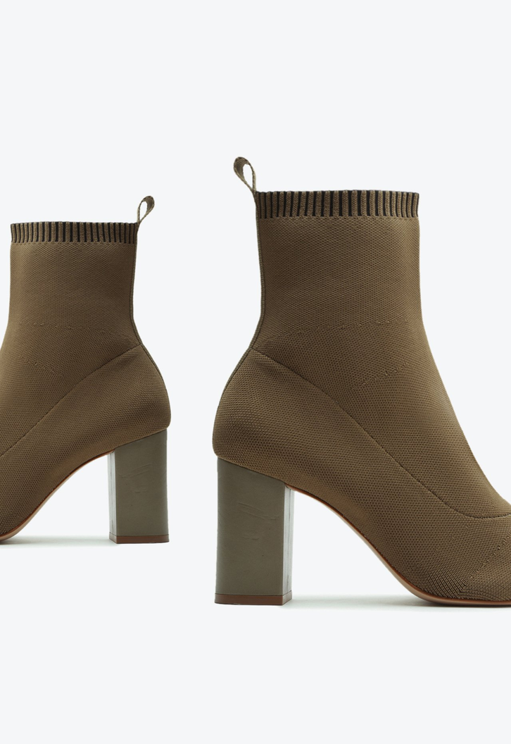 Bota Cano Médio Verde
