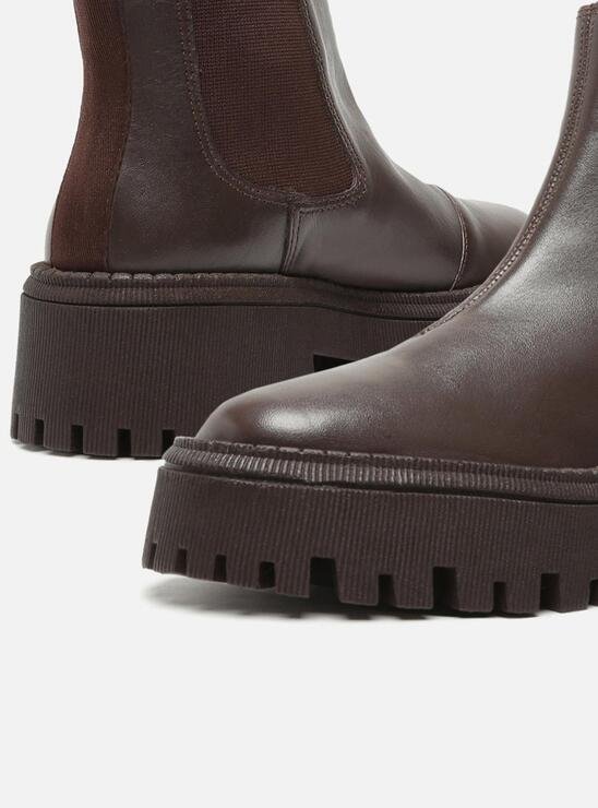 BOTA MARROM ESCURO AREZZO TRATORADA