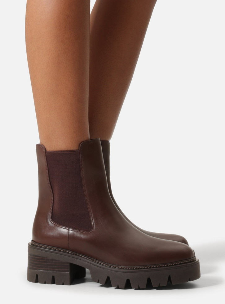 Bota Marrom Cano Curto Salto Tratorado Chelsea