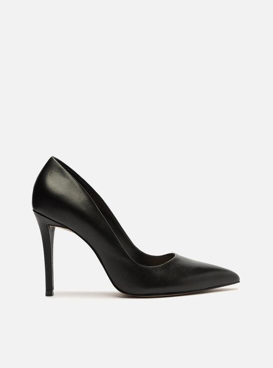 SCARPIN PRETO AREZZO COURO SALTO ALTO FINO BICO FINO