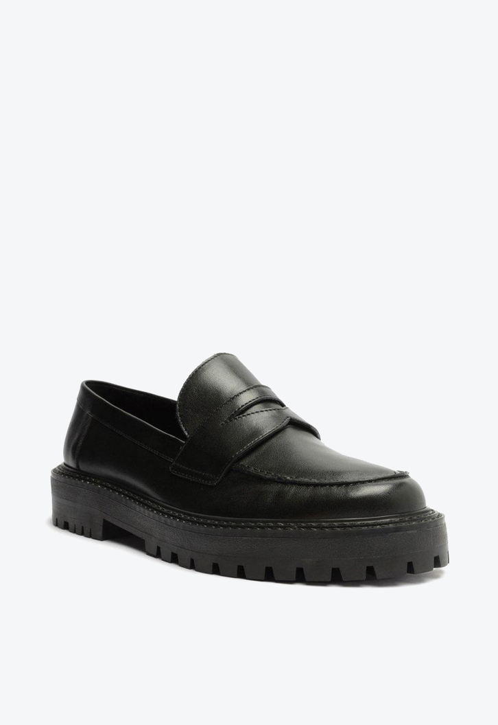 Mocassim Preto Arezzo Couro Bico Redondo Tratorado