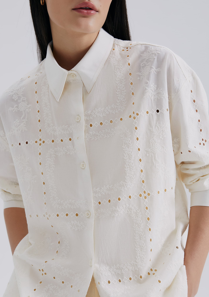 Camisa Creme Hering Feminina Manga Longa Em Laise