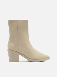 Bota Western Off-white Arezzo Couro Cano Médio