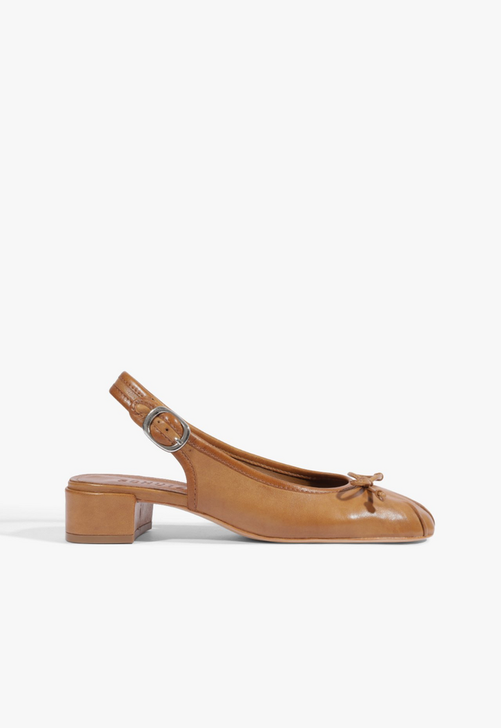 Scarpin Schutz Bico Redondo Laço Couro Marrom Claro