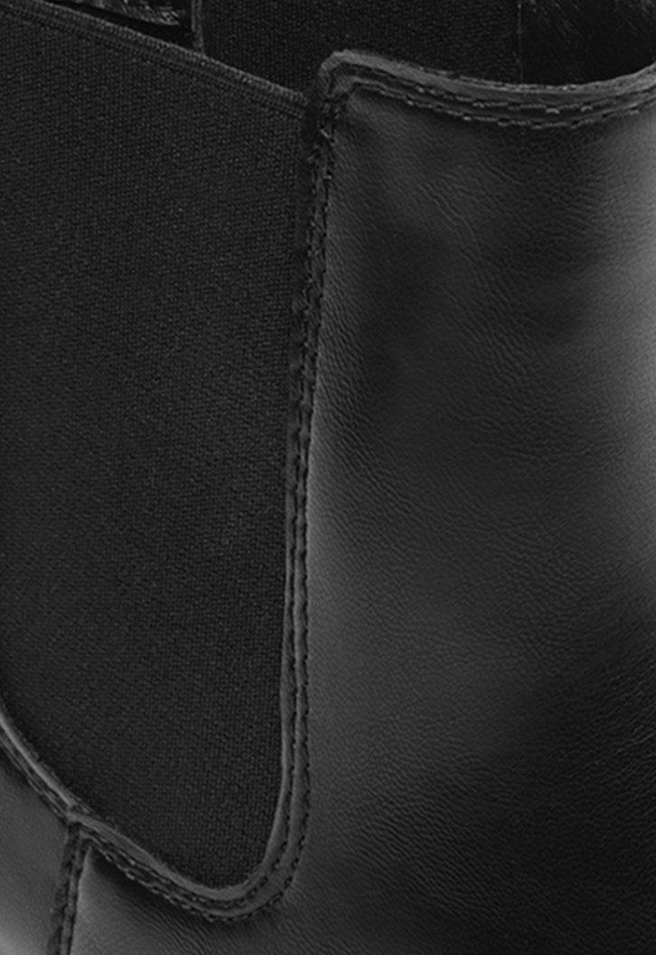 Bota Cano Curto Chelsea Preta
