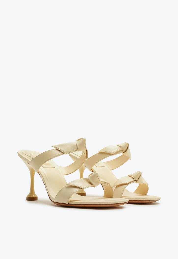 Clarita Square Flare 85 Hay