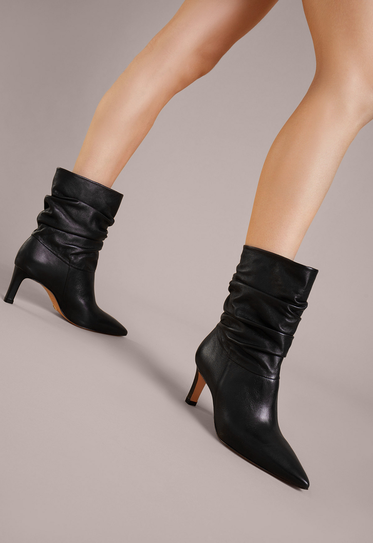 Bota Kampala Preto