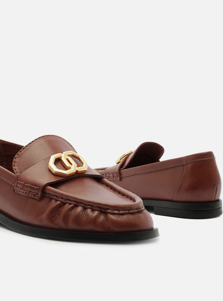 Mocassim Marrom Couro Franzido Tira Metal